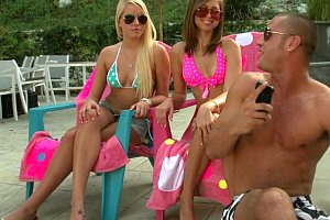 ryanconner丰满肥臀