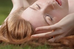 级品粉嫩中国人体